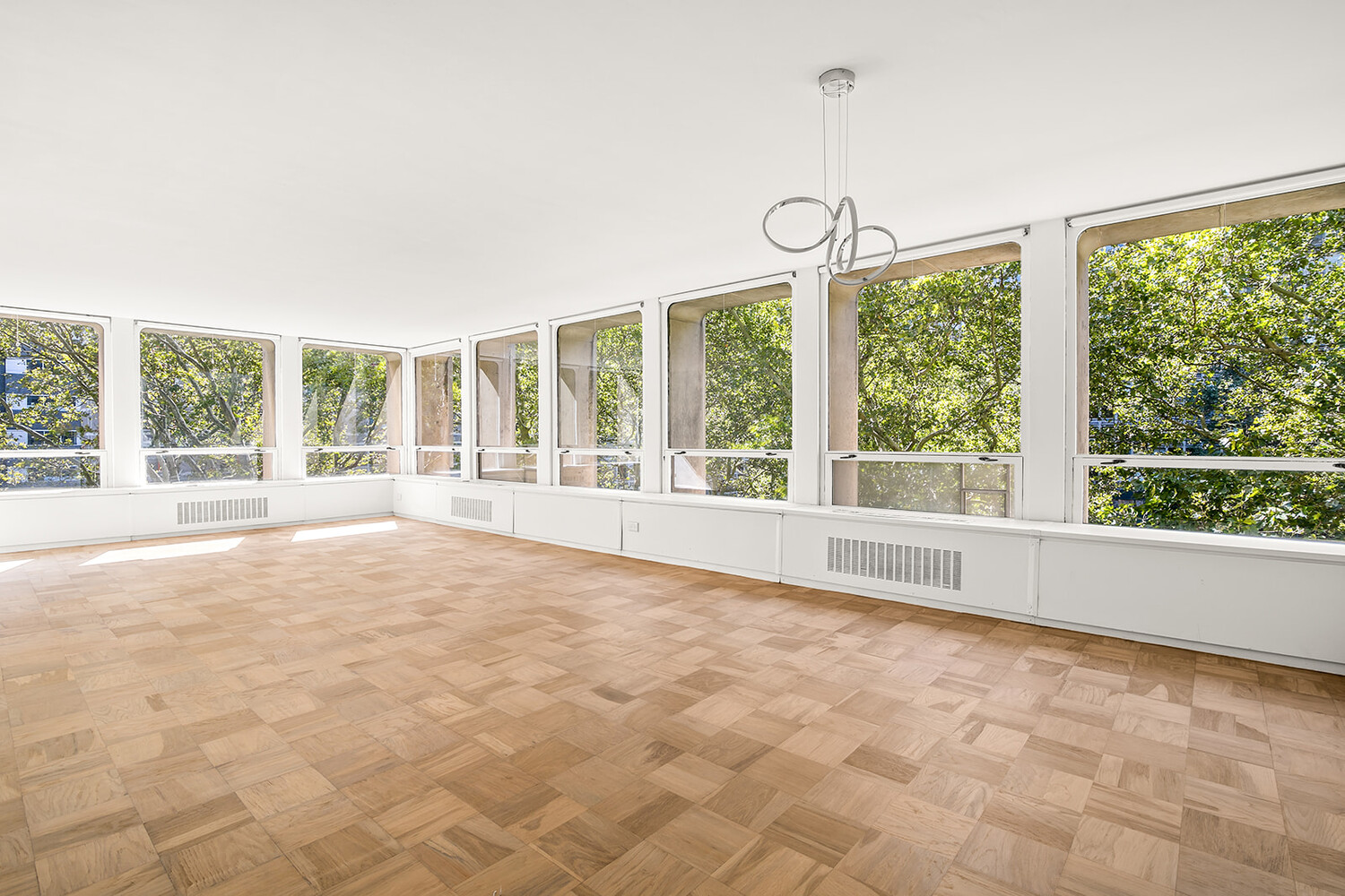 330 E 33RD Street 3M
