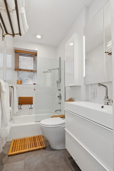 254 W 25TH Street 2C