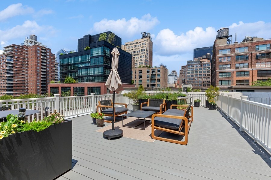 254 W 25TH Street 2C