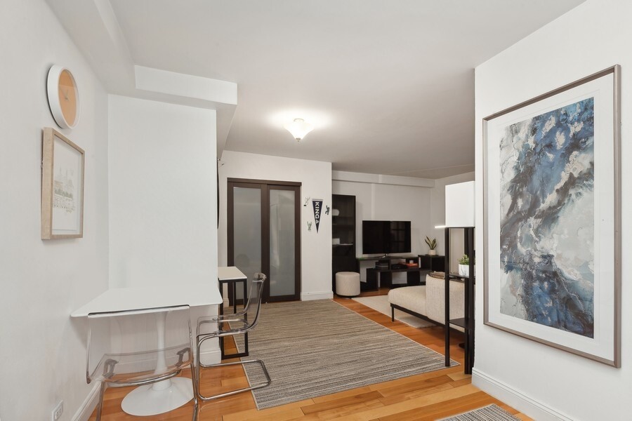 310 LEXINGTON Avenue 2D