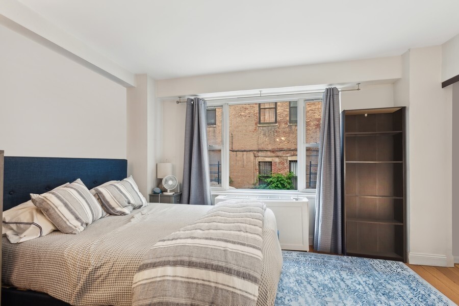310 LEXINGTON Avenue 2D