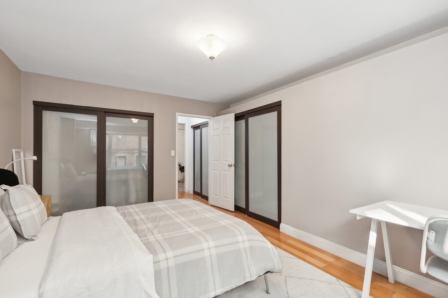 310 LEXINGTON Avenue 2D