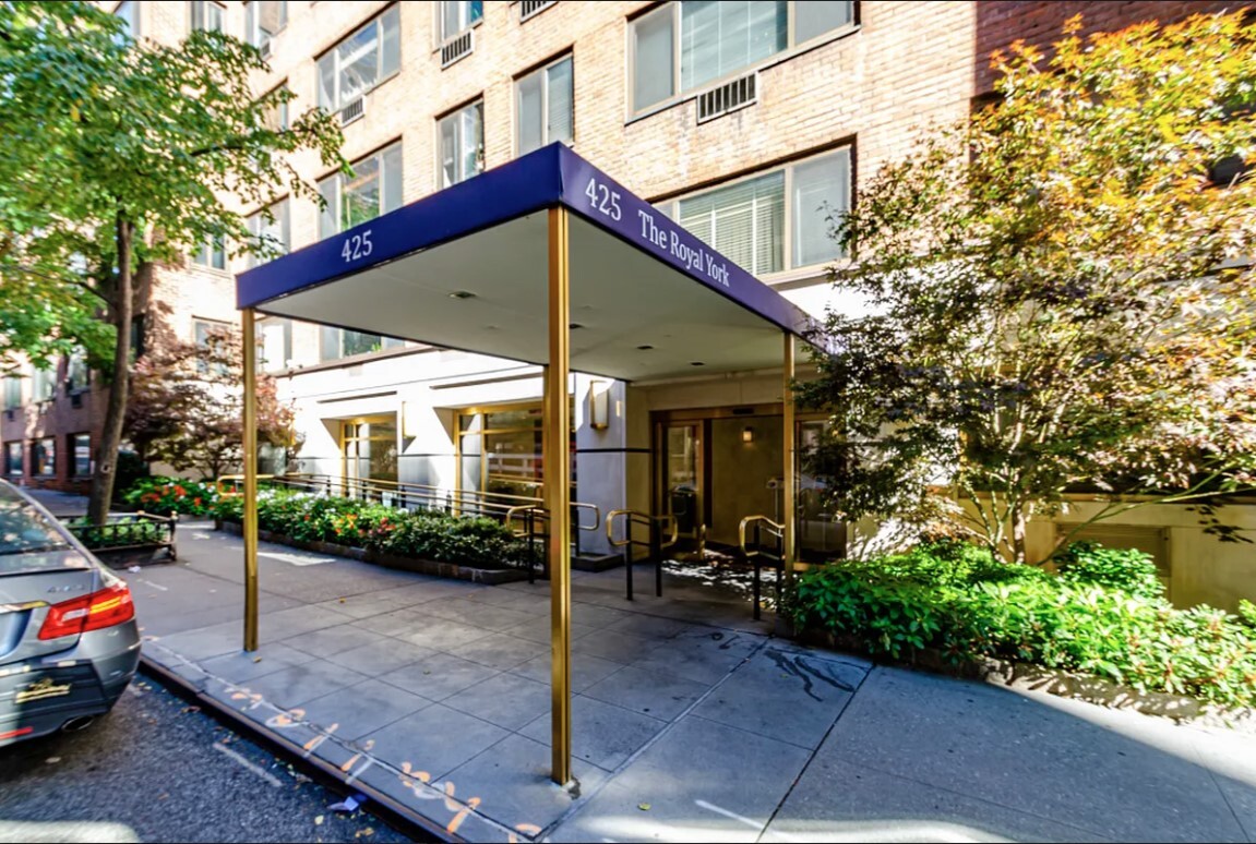 425 E 63RD Street E7H