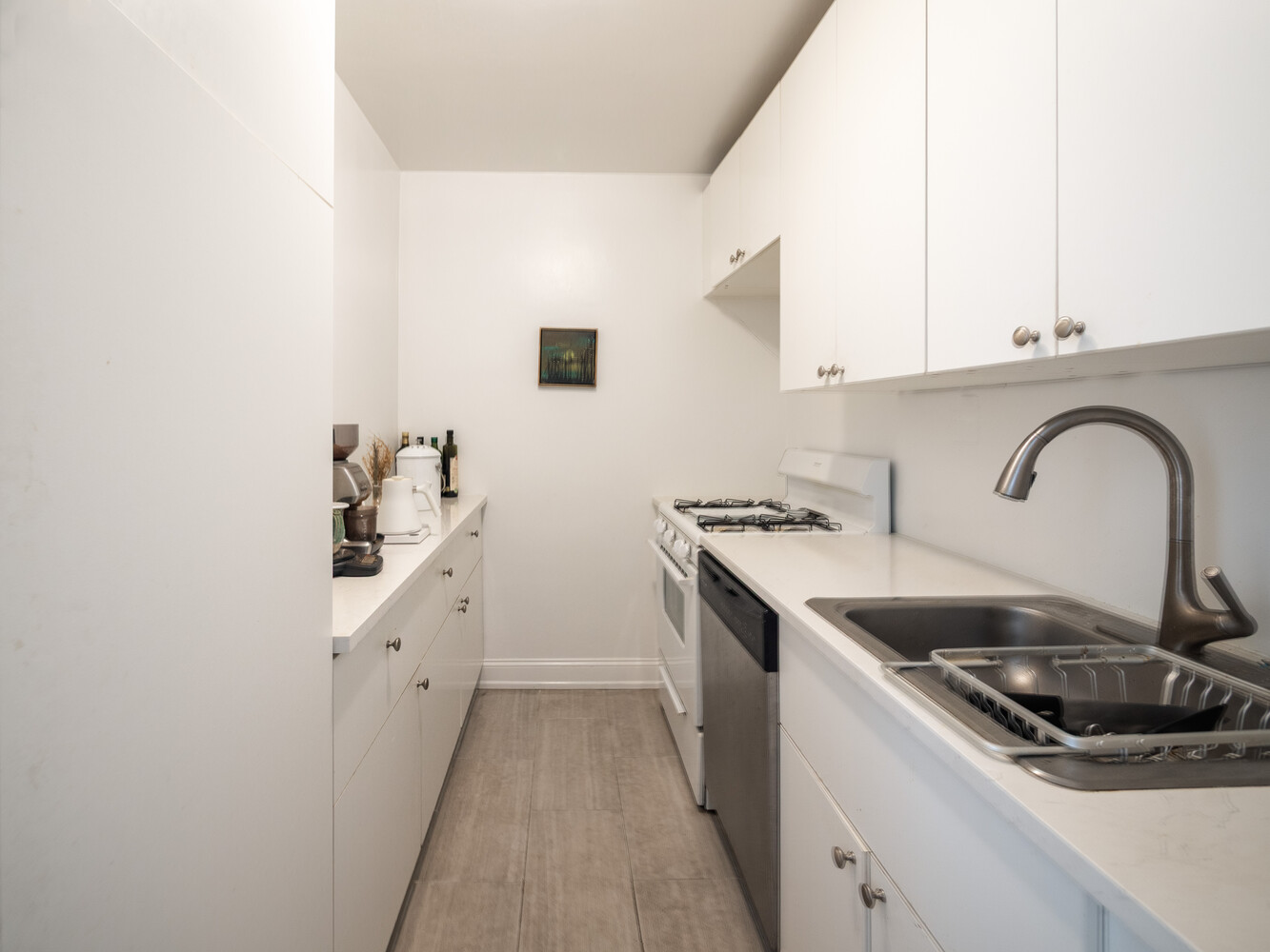 330 E 33RD Street 3N