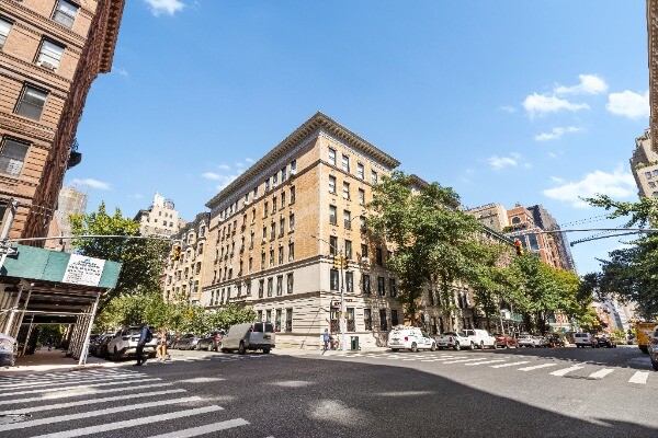 27 E 95TH Street 3E