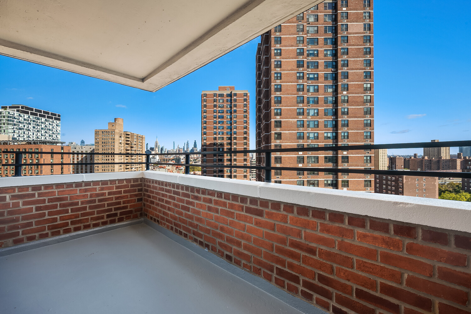268 E BROADWAY A1303