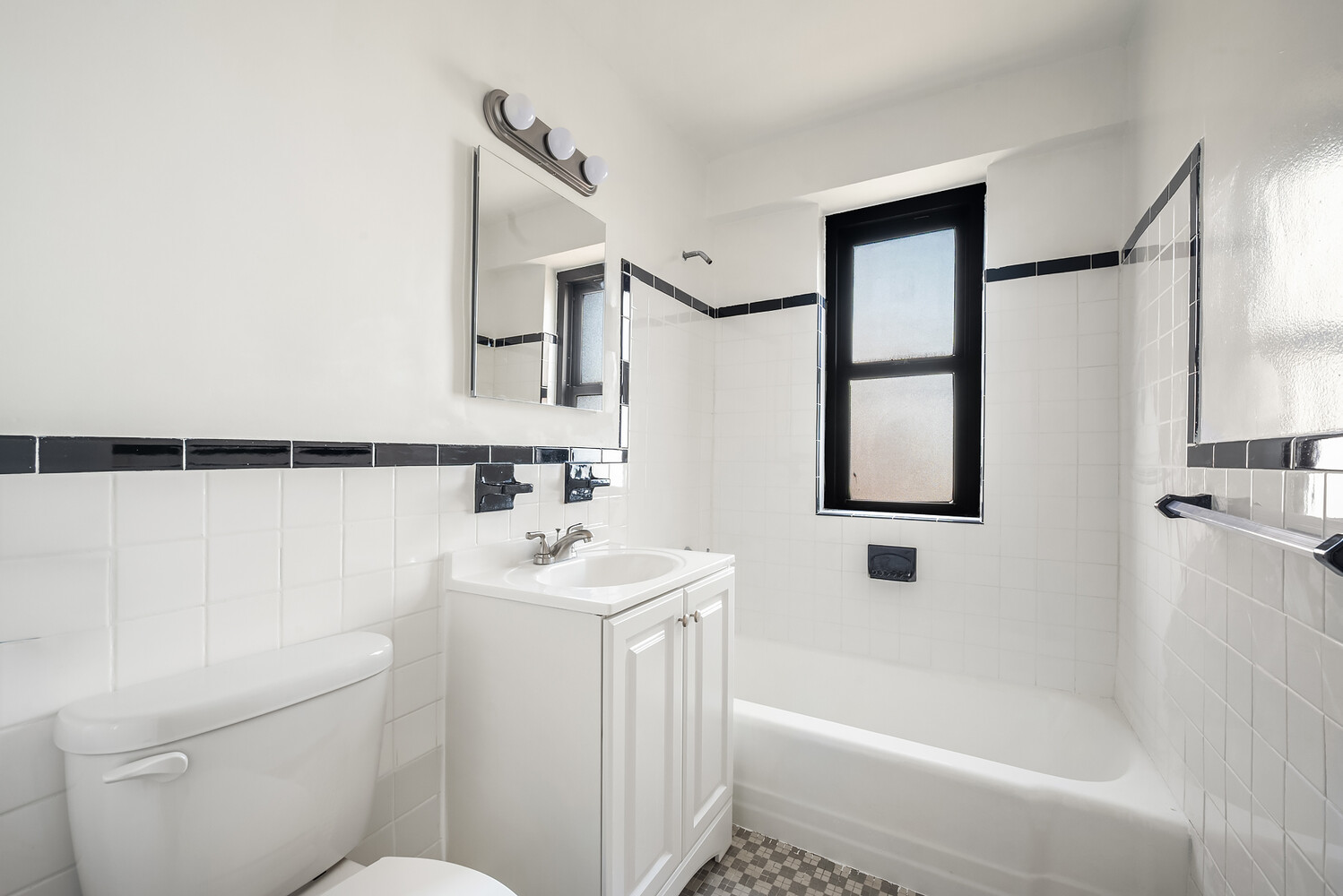 268 E BROADWAY A1303