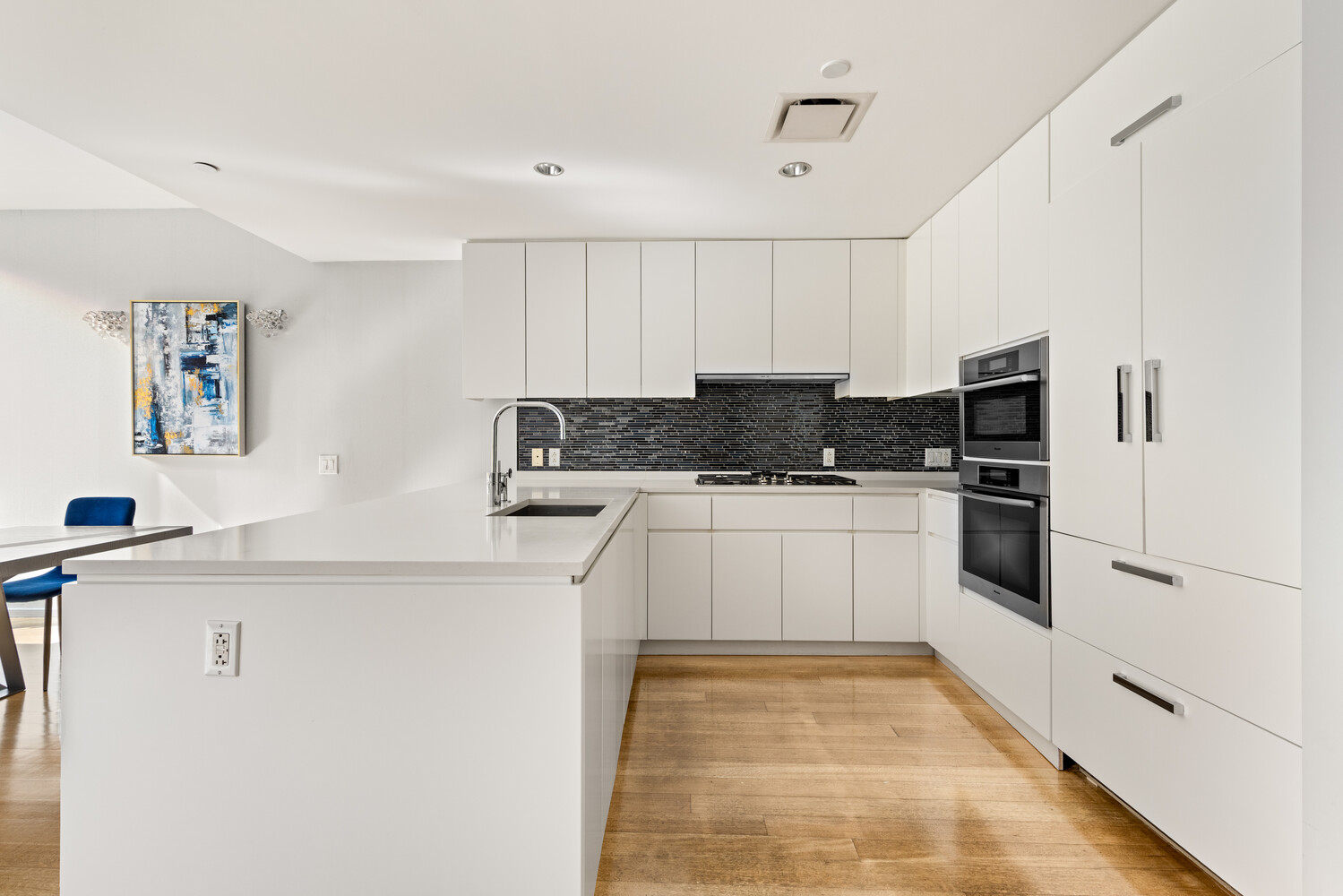 425 W 53RD Street 409
