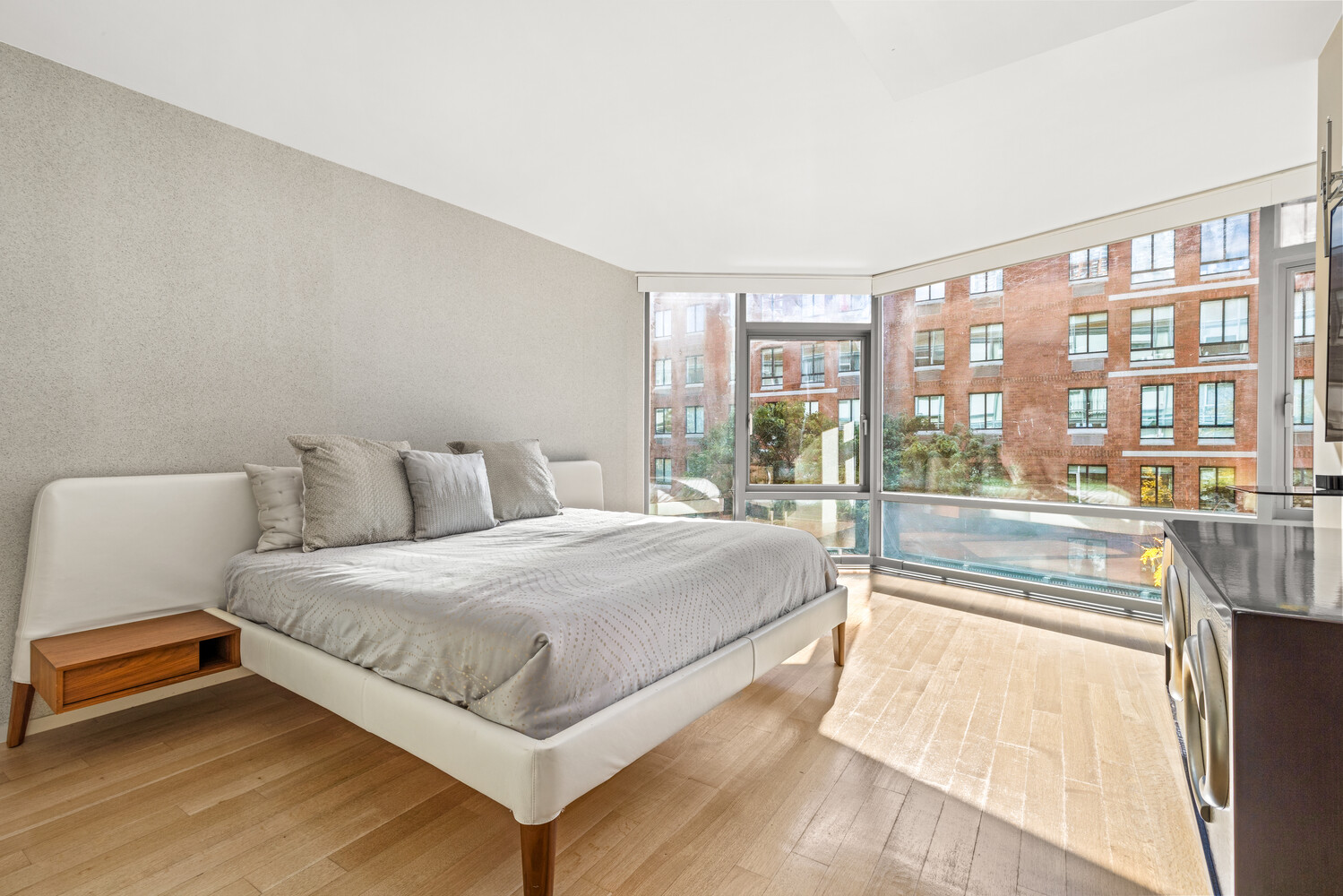 425 W 53RD Street 409