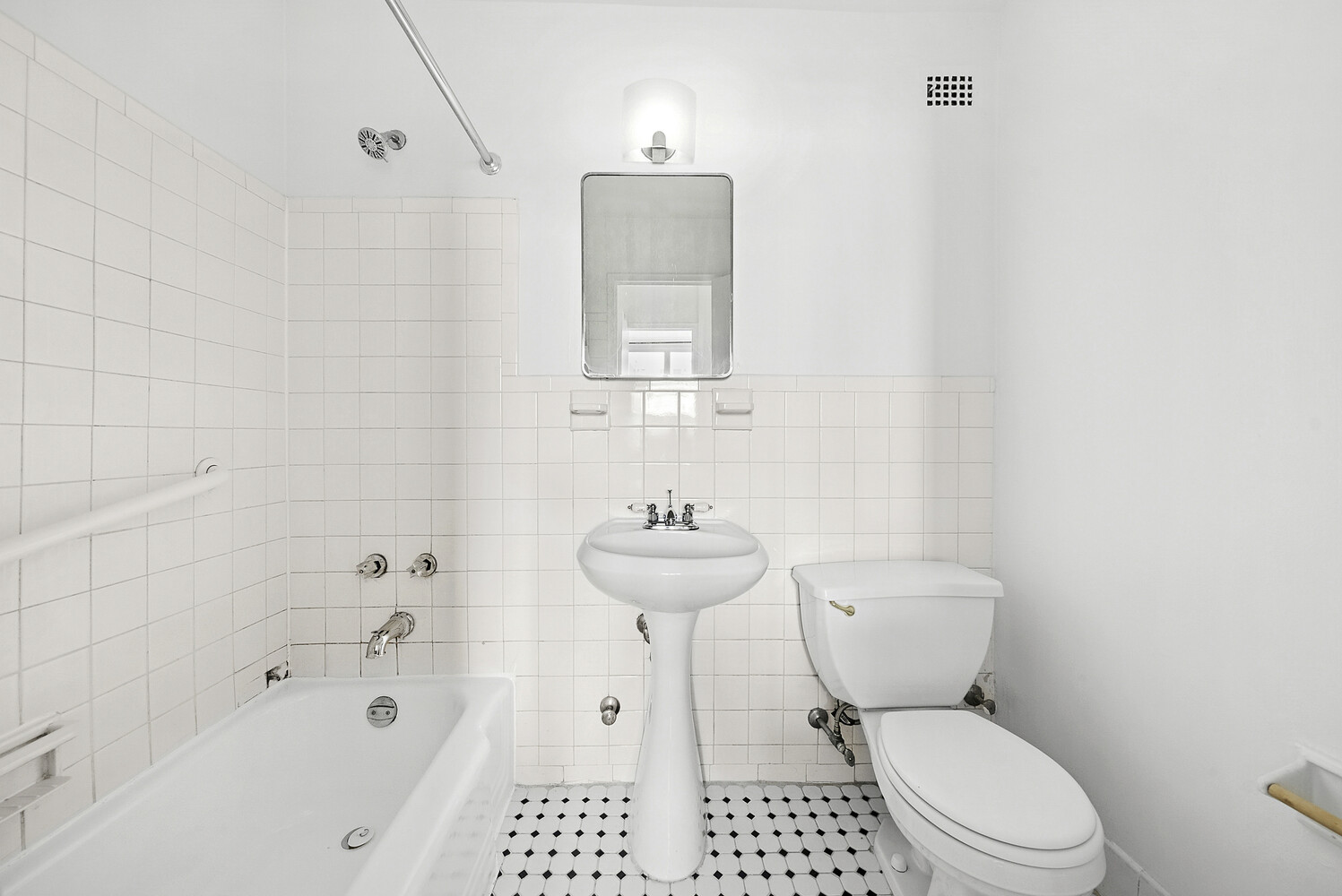 333 E 14TH Street 10A