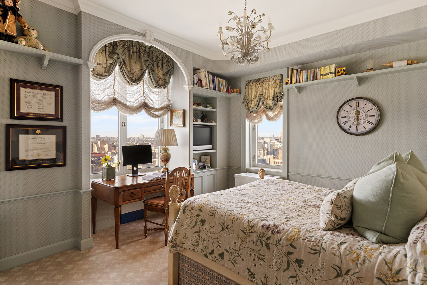 455 CENTRAL Park W PH2/3