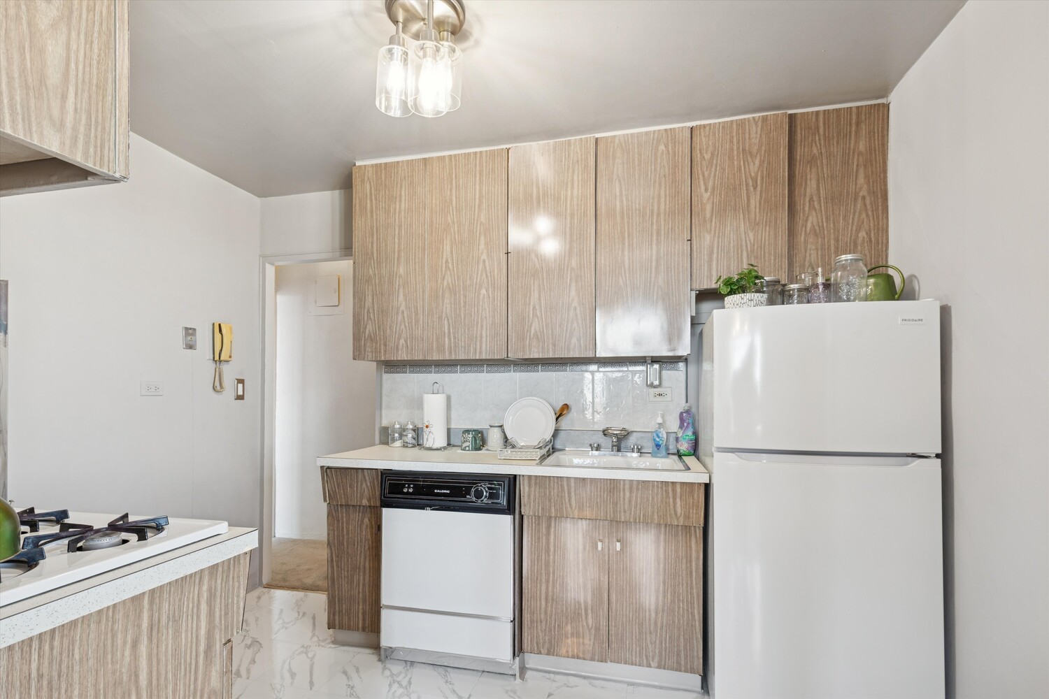 3215 AVE H 11M