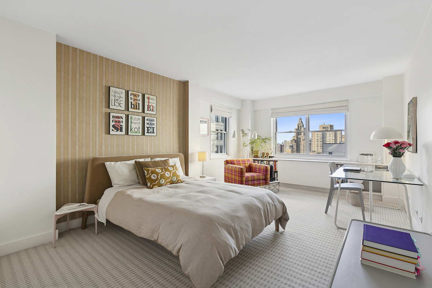 70 E 10TH Street 19B