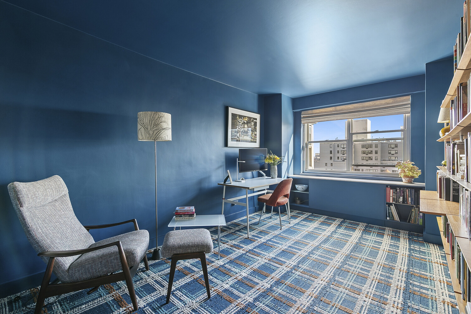 70 E 10TH Street 19B