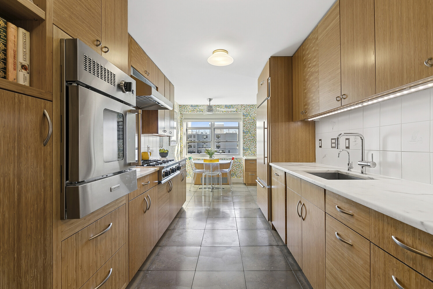 70 E 10TH Street 19B