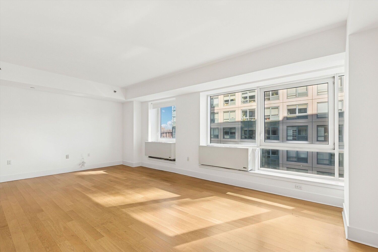 446 KENT Avenue 8C