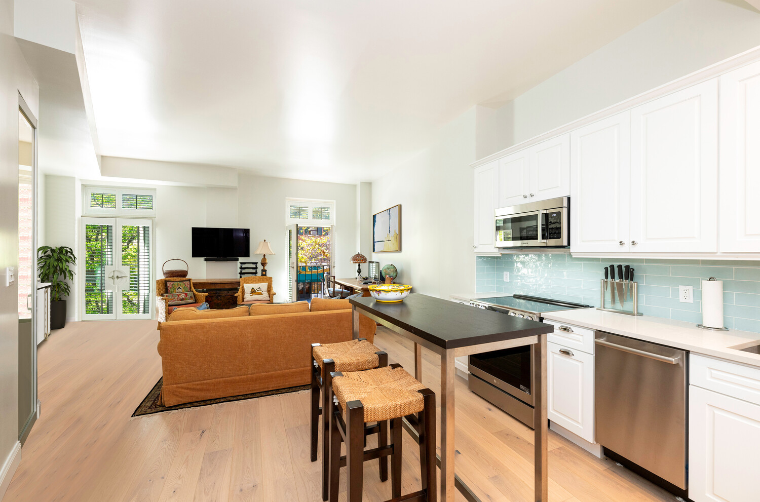 254 W 10TH Street 1A