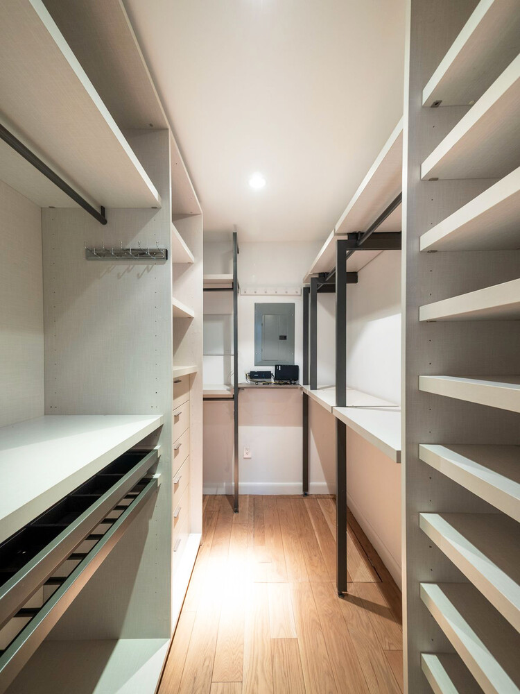 350 ALBANY Street 5MN