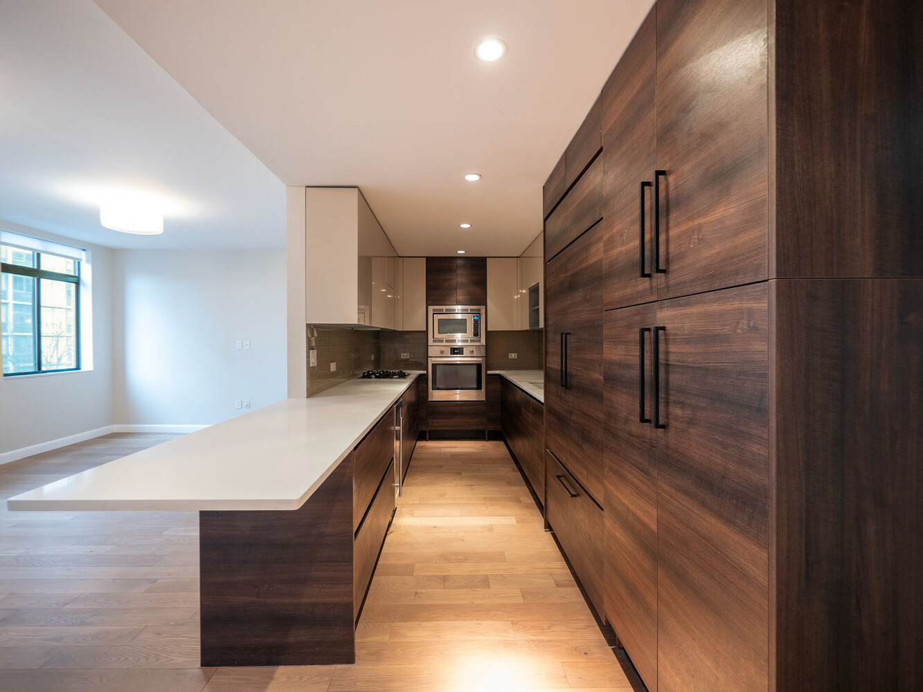 350 ALBANY Street 5MN