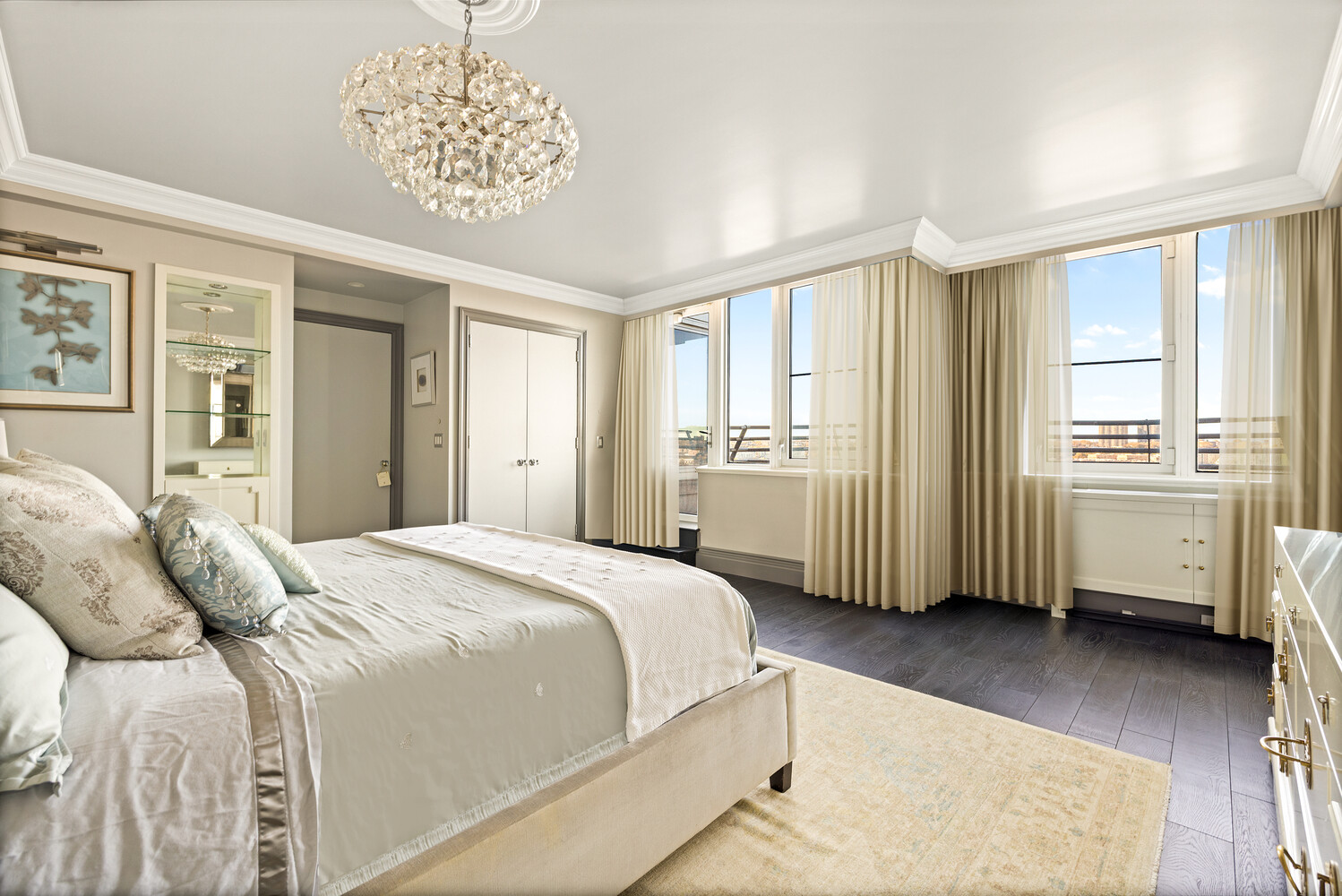 120 RIVERSIDE Boulevard 16HM