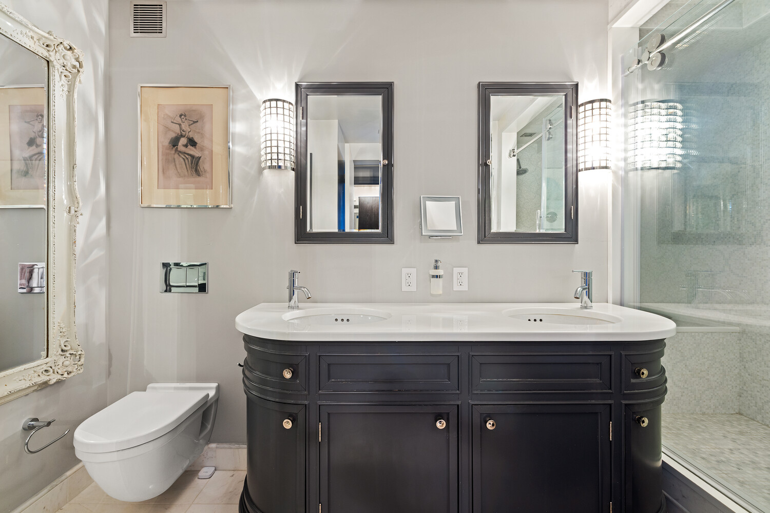 120 RIVERSIDE Boulevard 16HM