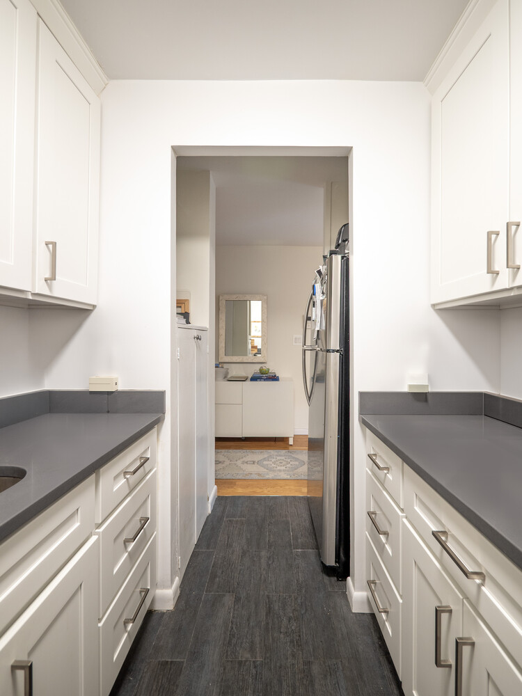 133 BARROW Street 4B