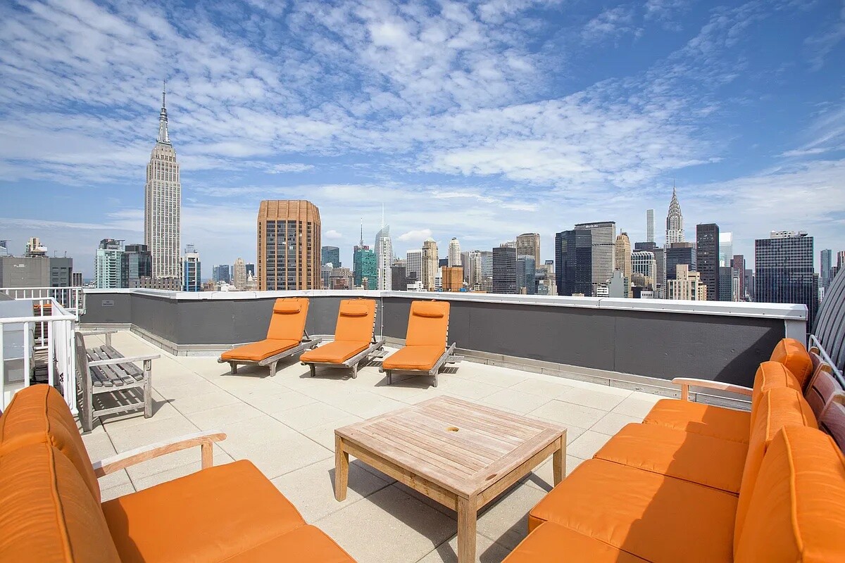 200 E 32ND Street 32E