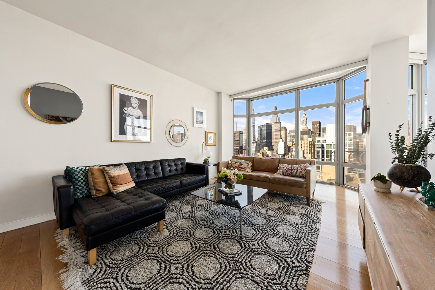 200 E 32ND Street 32E