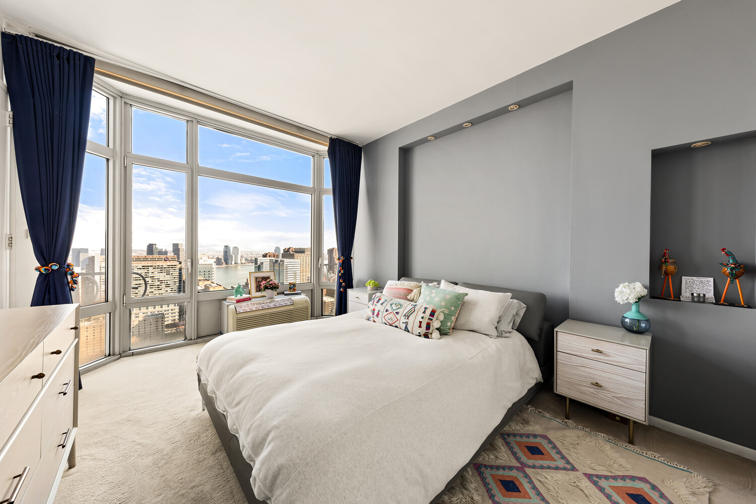 200 E 32ND Street 32E