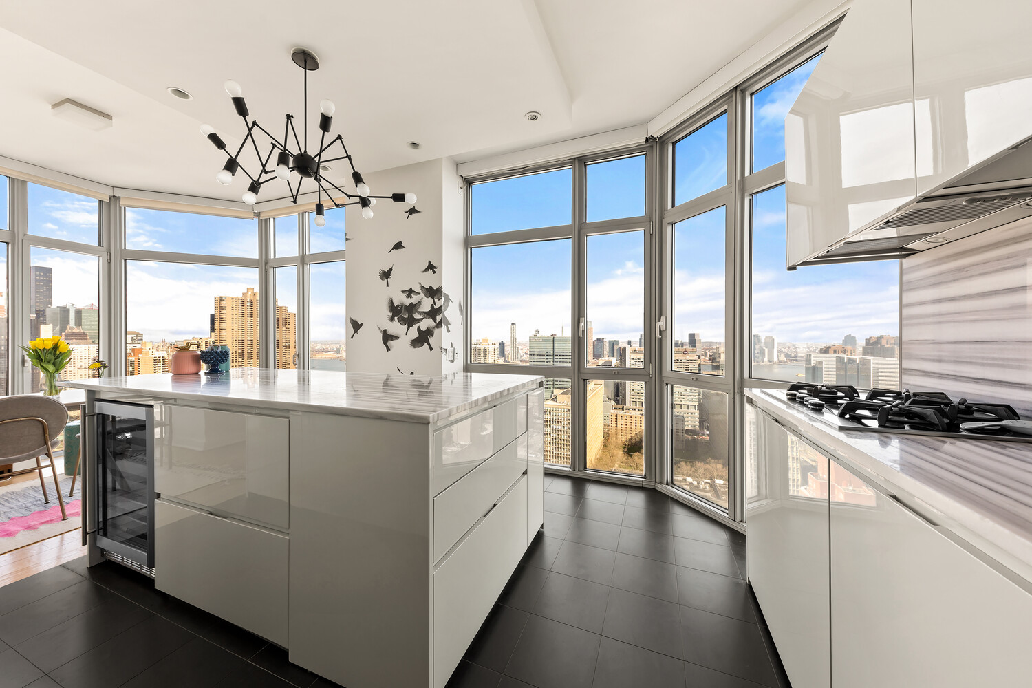 200 E 32ND Street 32E