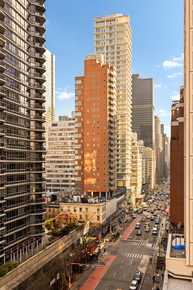 167 E 61ST Street 12AB