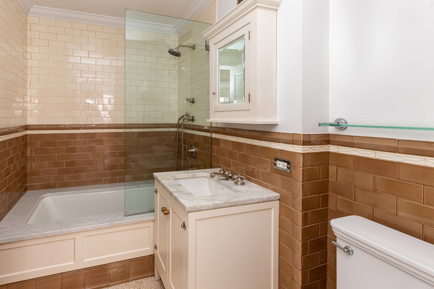 27 W 72ND Street 411