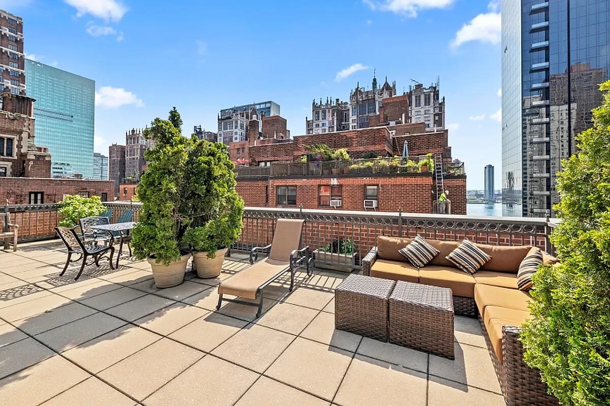 305 E 40TH Street 14V