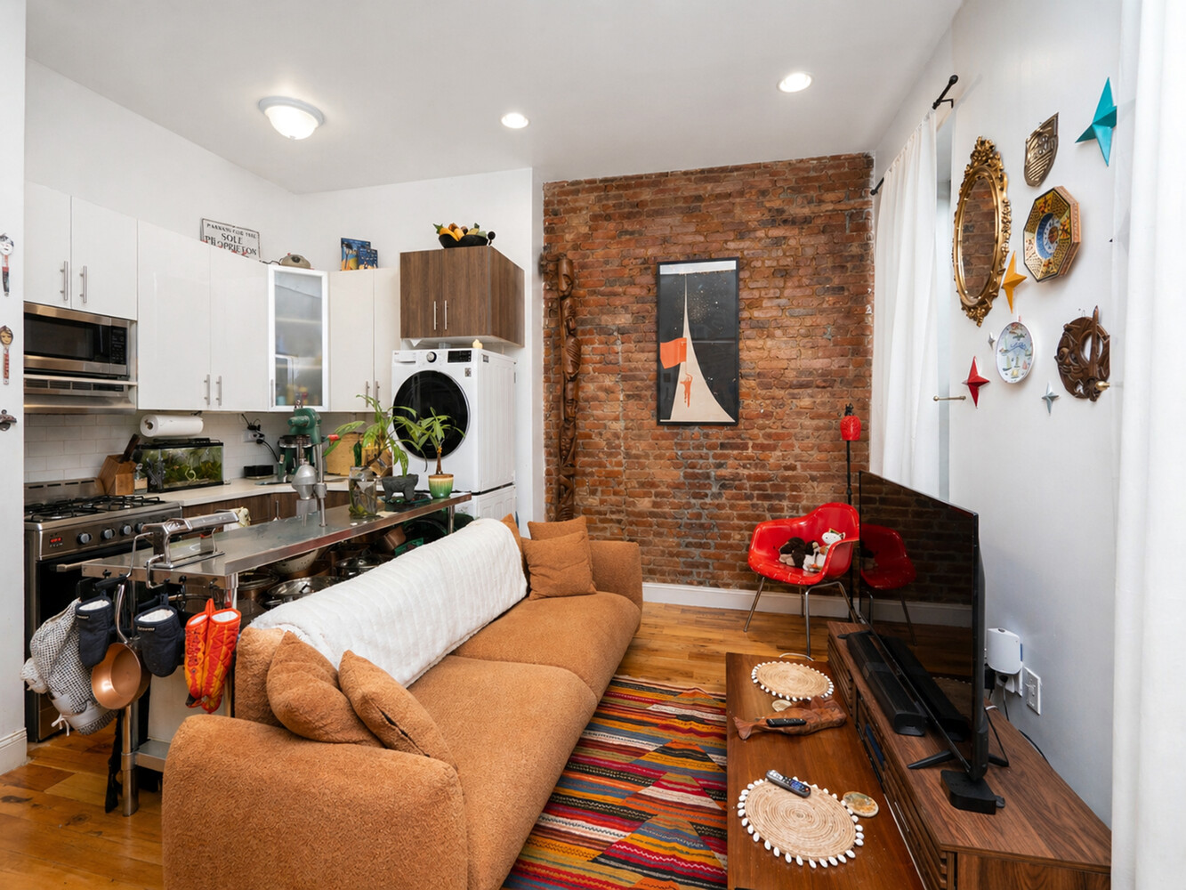 887 LAFAYETTE Avenue