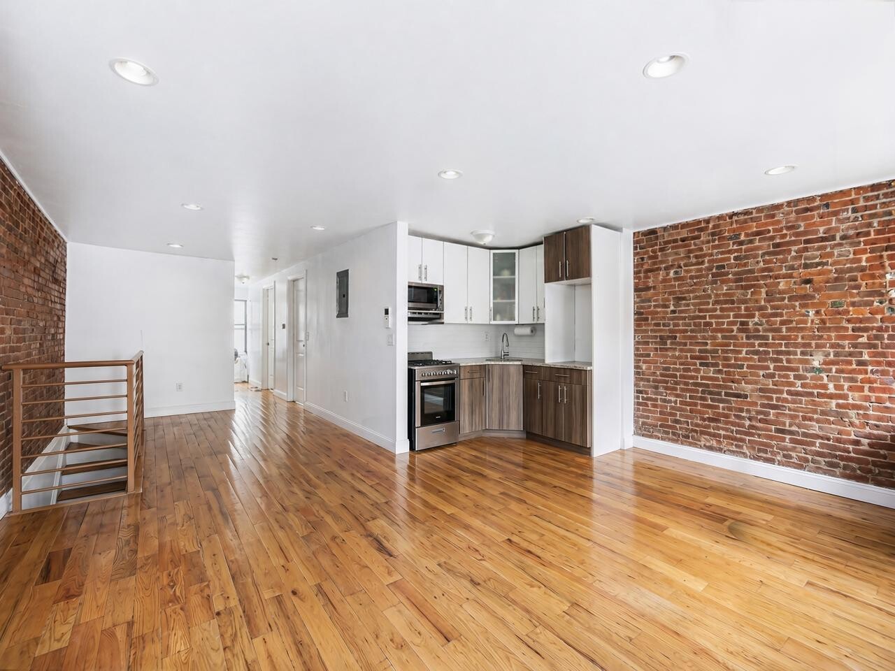 887 LAFAYETTE Avenue