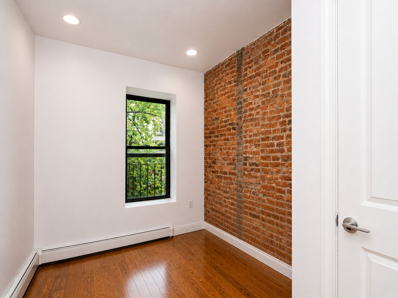 887 LAFAYETTE Avenue
