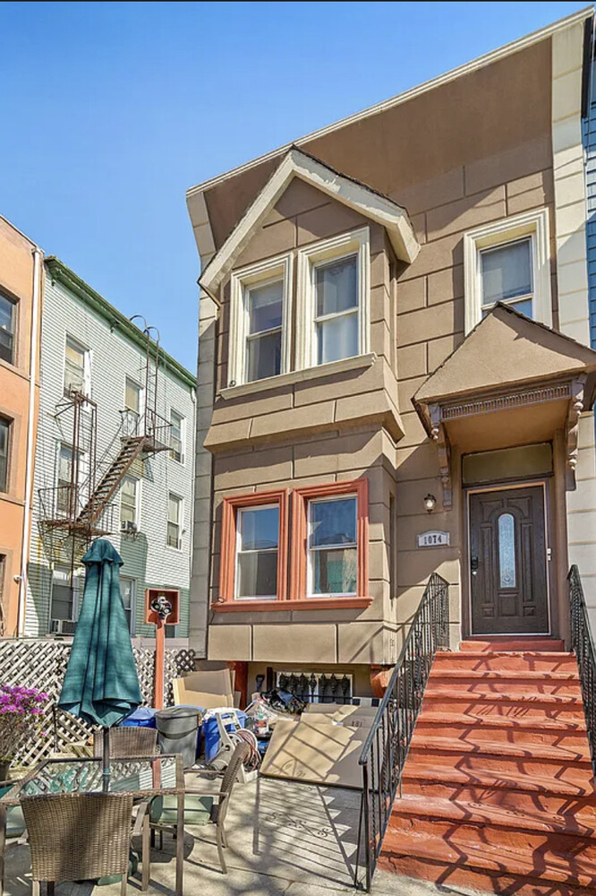 1074 JEFFERSON Avenue 1