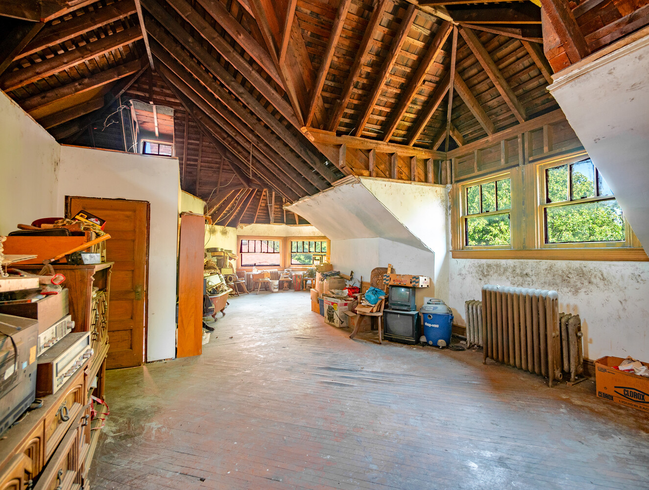 1112 ALBEMARLE Road