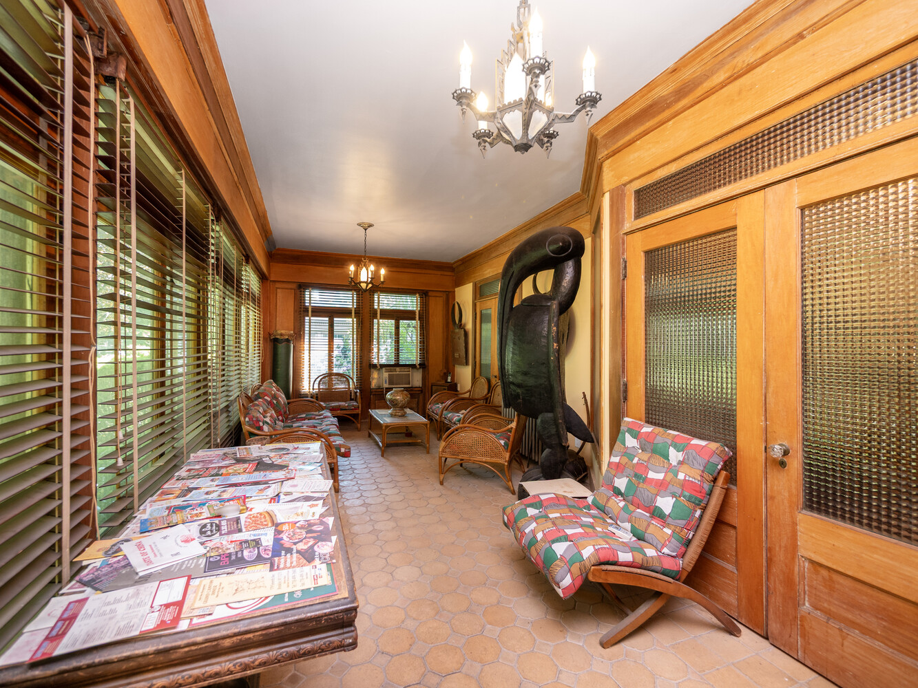 1112 ALBEMARLE Road