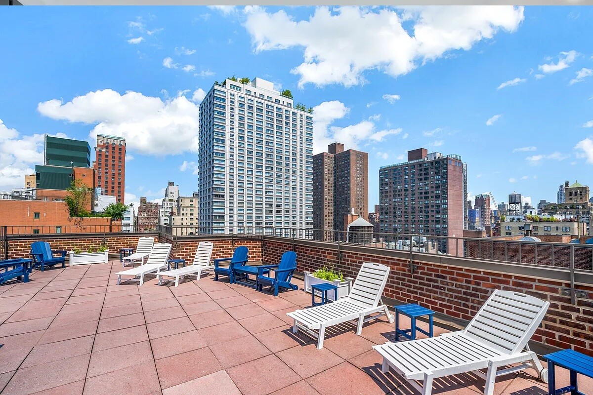 233 E 69TH Street 15O