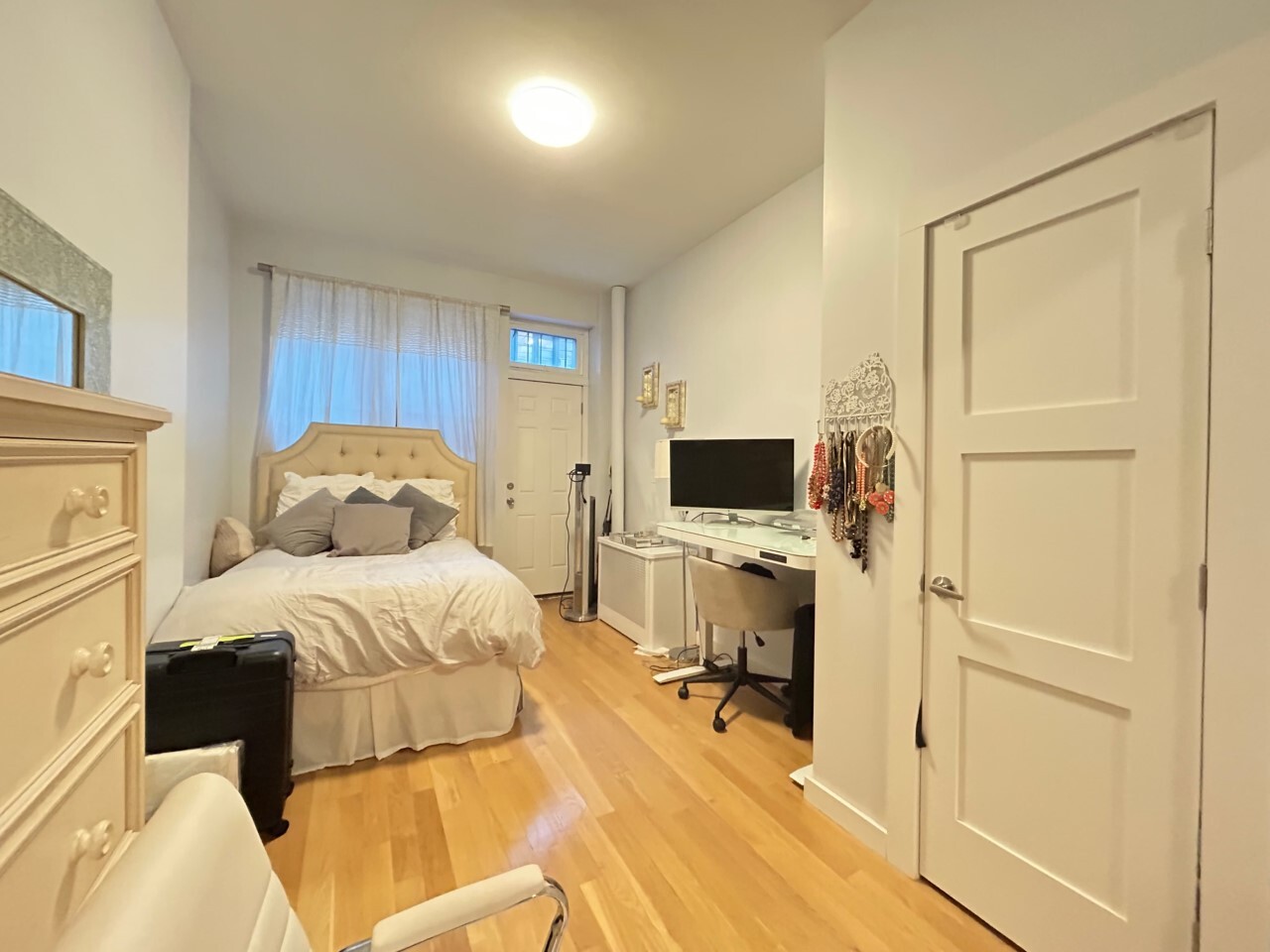 238 E 24TH Street 1B