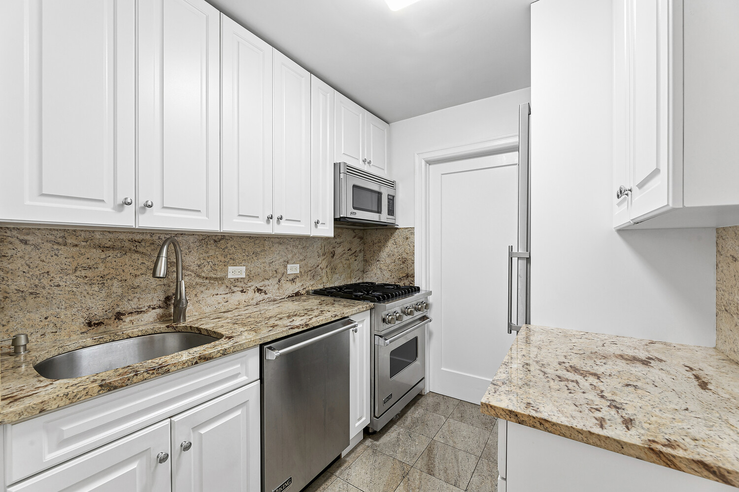 215 E 80TH Street 8M