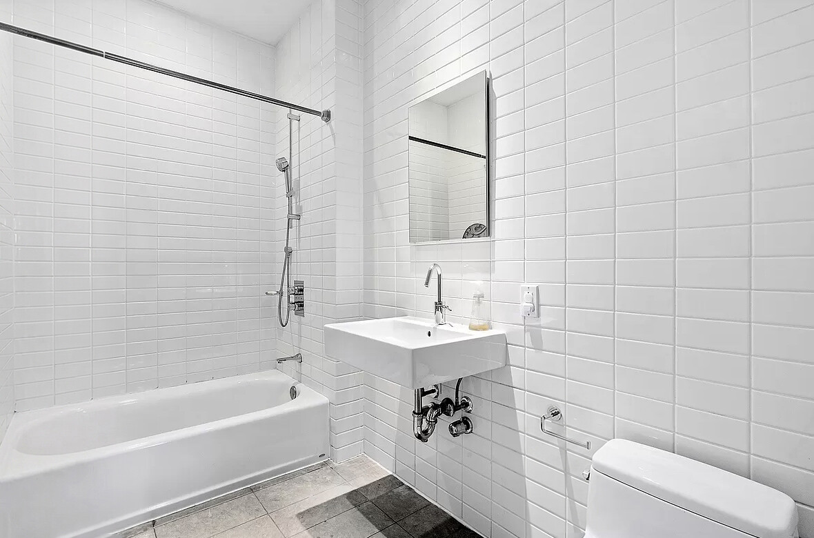 420 W 25TH Street 4G