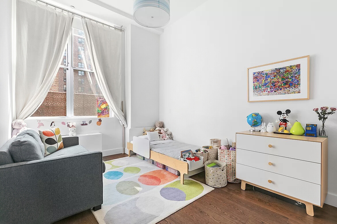 420 W 25TH Street 4G