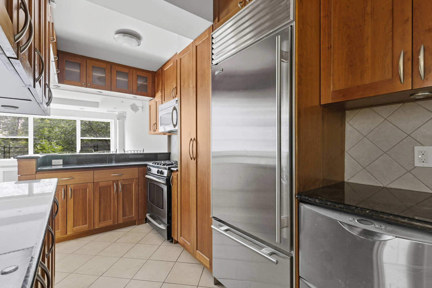 333 E 46TH Street 6H