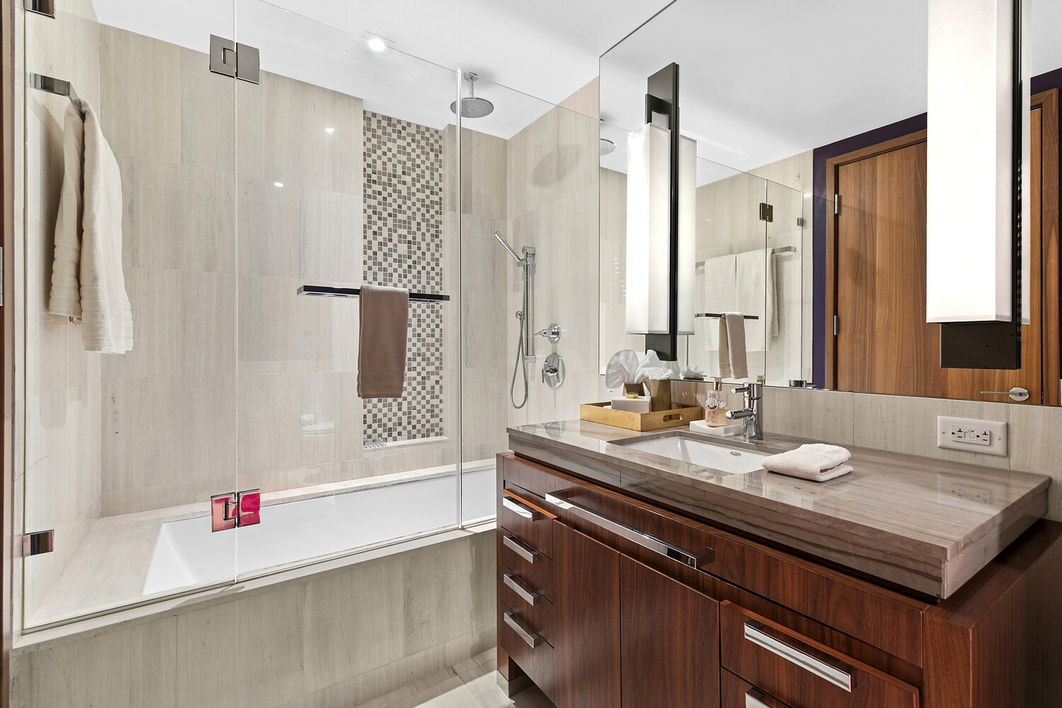 400 5TH Avenue 34G