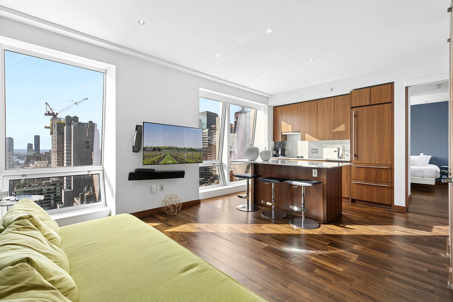 400 5TH Avenue 34G