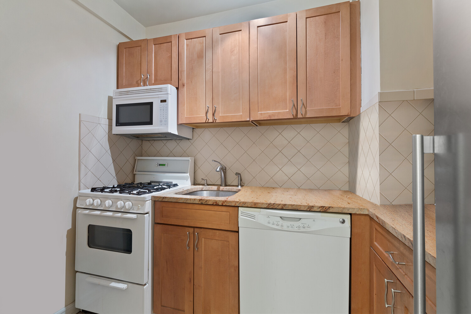 333 E 46TH Street 7G