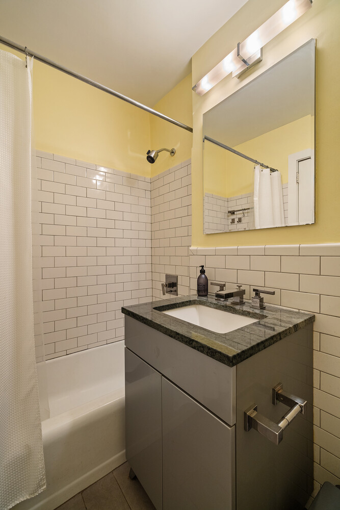 31 JANE Street 2D