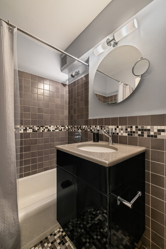 31 JANE Street 2D